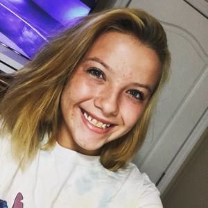 Meet your Posher, Sara lynnette